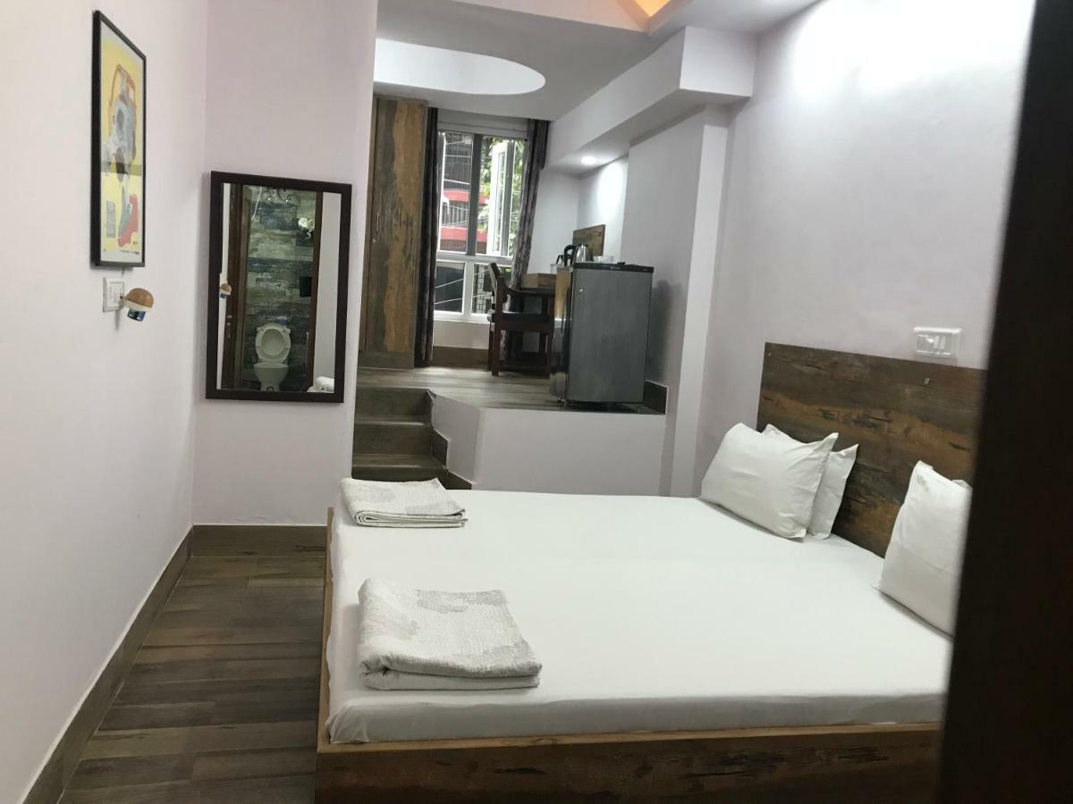 Tatvamasi Homestay New Delhi Luaran gambar